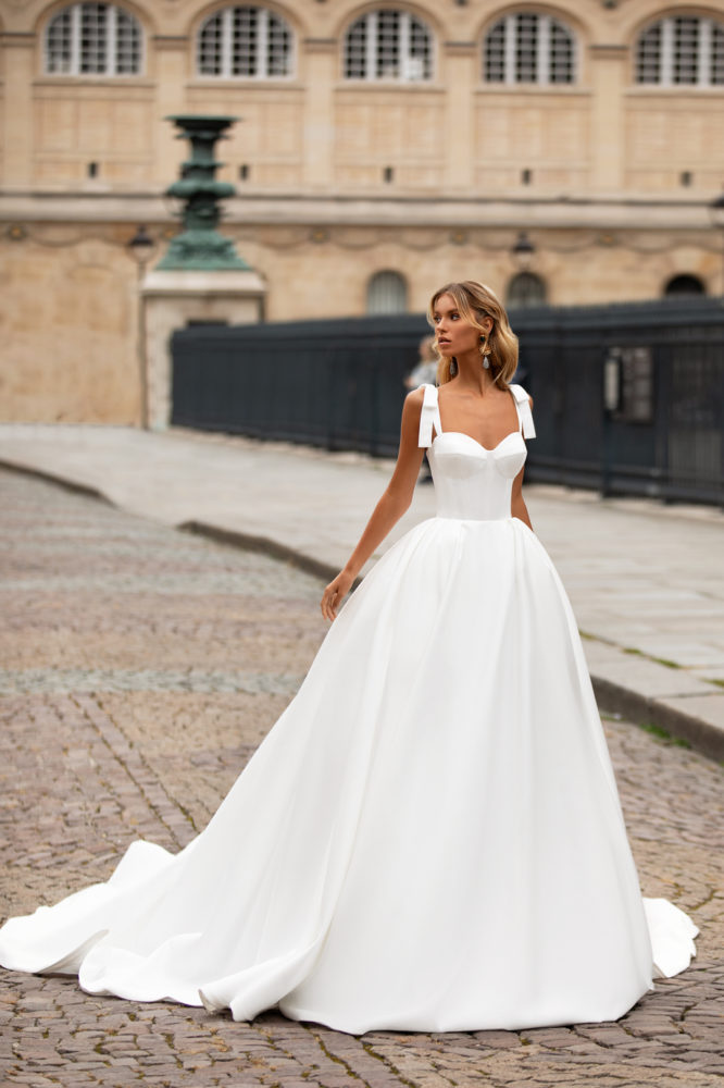 modern wedding dresses Milla Nova 